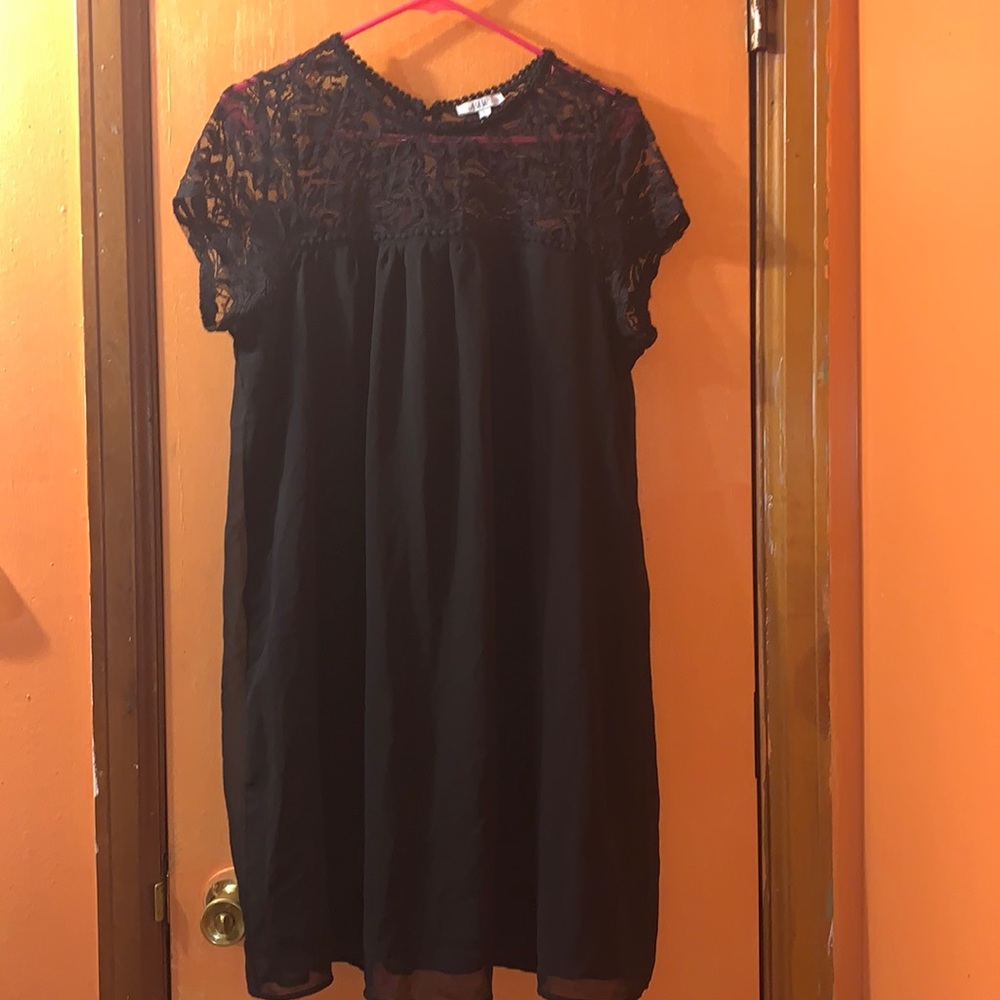 *3 for $25* A U W BLACK DRESS W/ lace top n sleeves Size 1X